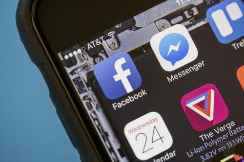 Facebook gửi thông báo gây sốc ngày đầu năm
