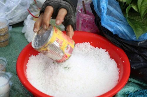 Du xuân, rước lộc đầu năm ở phiên chợ độc nhất của Việt Nam