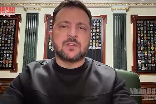 Tổng thống Ukraine V. Zelensky nói Nga chuẩn bị tập kích trước đàm phán