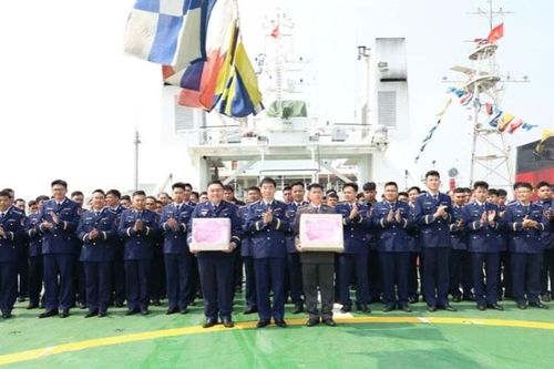 Cán bộ, chiến sĩ Hải đoàn 11 đón Tết vui tươi, duy trì nghiêm trực sẵn sàng chiến đấu