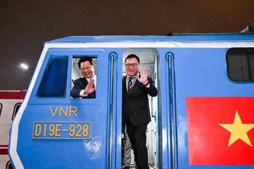 Có một mùa xuân trên những chuyến tàu