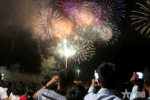 TP Hồ Chí Minh rực sáng trong màn pháo hoa chào Xuân Bính Ngọ 2026