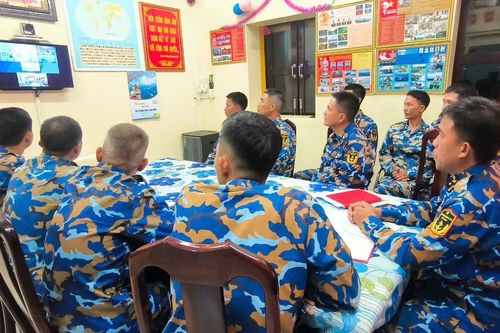 Bộ Tư lệnh Vùng 2 Hải quân chúc tết trực tuyến các đơn vị đang thực hiện nhiệm vụ trên biển