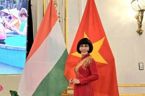 Tiến sĩ Phan Bích Thiện: Hành trình lan tỏa văn hóa dân tộc Việt Nam tới châu Âu