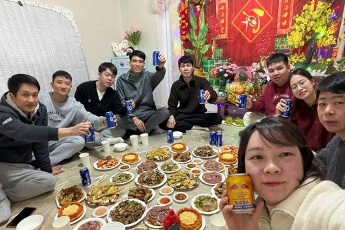 Những người con xa xứ giữ hồn Tết Việt nơi đất khách