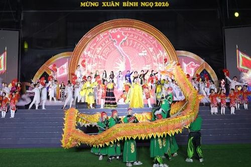 Bắc Ninh: Ấn tượng chương trình nghệ thuật đêm giao thừa