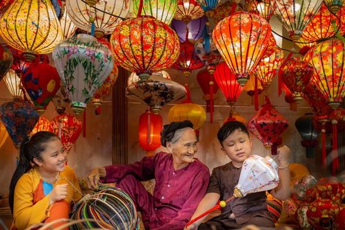 Tết trùng phùng