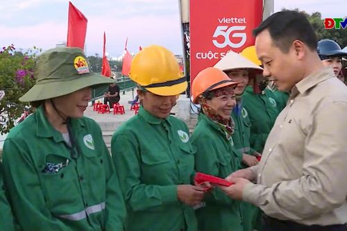 Bí thư Tỉnh ủy Trần Tiến Dũng thăm, chúc tết các lực lượng làm nhiệm vụ trực tết