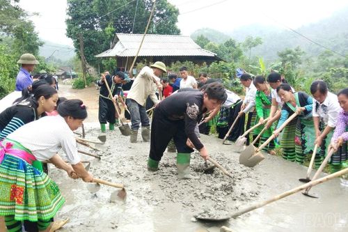 Xuân trên bản người Mông Khe Ron