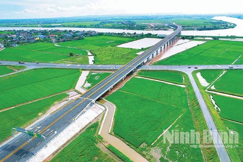 Xây dựng kết cấu hạ tầng đồng bộ, hiện đại: Tạo đột phá phát triển kinh tế-xã hội