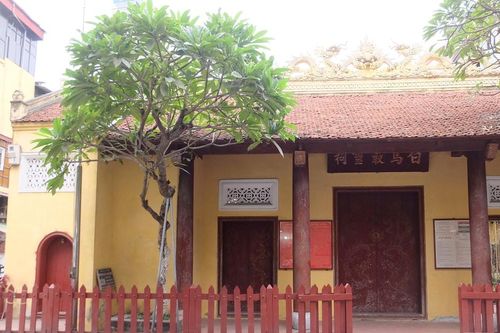 Thăm đền Bạch Mã: Theo dấu ngựa trắng dựng thành Thăng Long