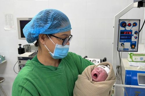 Vui mừng đón công dân nhí đầu tiên trong dịp Tết Bính Ngọ 2026