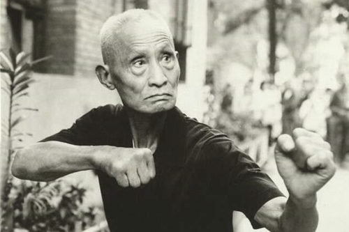 Huyền thoại võ lâm Trung Quốc thông thạo văn chương, dùng chưởng pháp cứu người