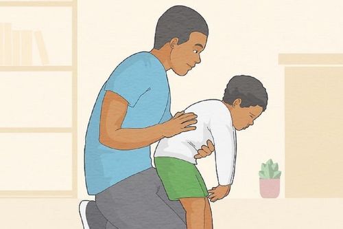Xử trí và phòng ngừa hóc dị vật ở trẻ dịp Tết