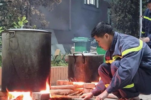 Đêm Giao thừa trong ca trực lửa của lính cứu hỏa