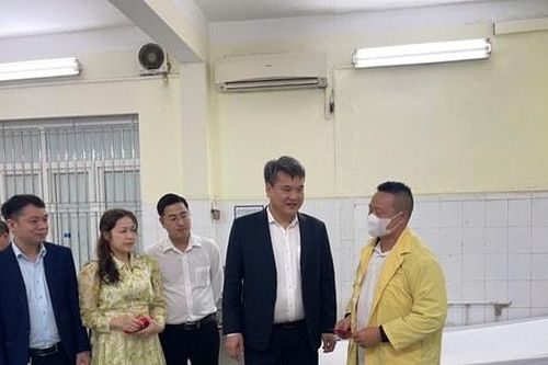 Nghĩa tình thầy thuốc lan tỏa từ đêm giao thừa ở Bệnh viện Đa khoa Vân Đình