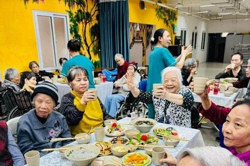 Tết an yên ở các viện dưỡng lão