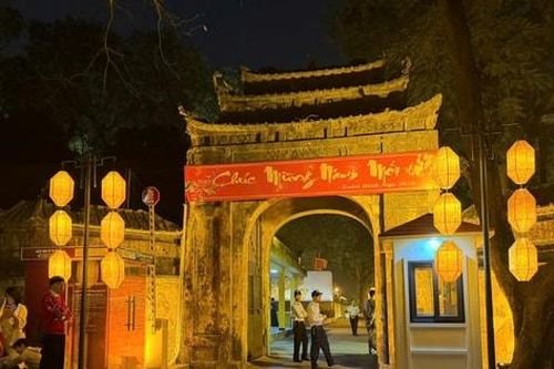 Gửi khát vọng 'kỳ tích sông Hồng' vào năm mới