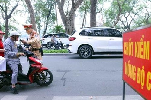 Hà Nội đồng loạt kiểm tra, xử lý vi phạm về nồng độ cồn