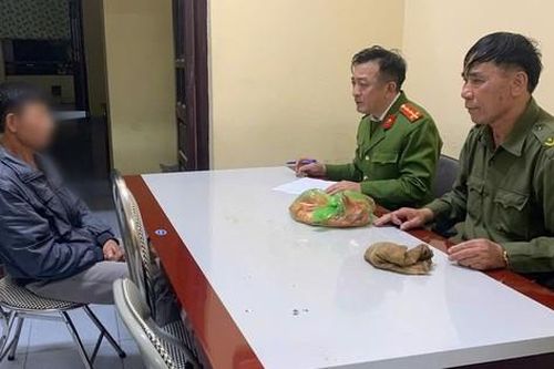Đốt pháo nổ trái phép trong đêm Giao thừa, người đàn ông bị lập hồ sơ xử phạt