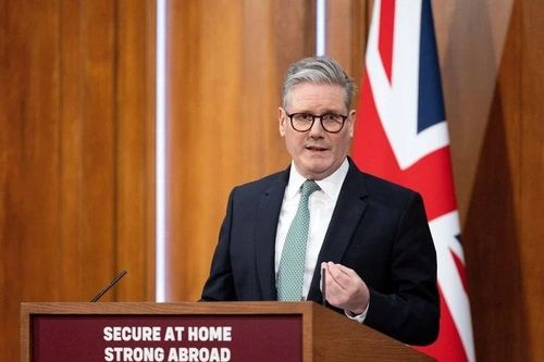 Thủ tướng Anh Keir Starmer: Sẽ 'hành động nhanh' để siết quản lý chatbot AI