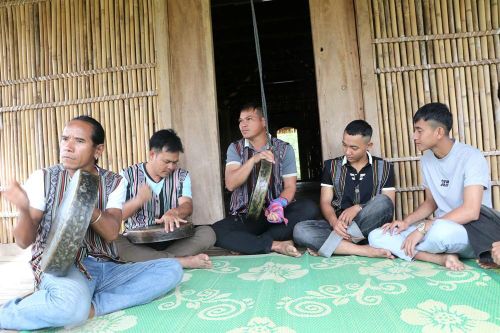 Khi tiếng chiêng ba thức giấc giữa đại ngàn Quảng Ngãi