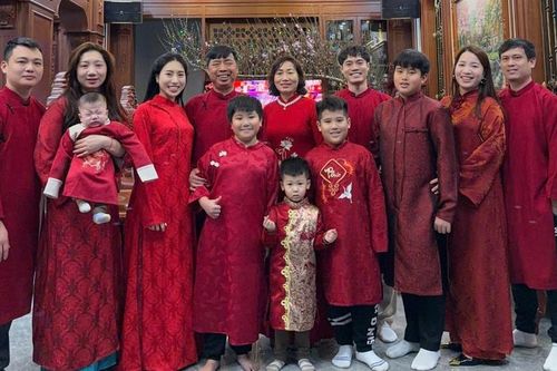 Các cầu thủ Việt ấm áp bên gia đình dịp Tết Bính Ngọ 2026