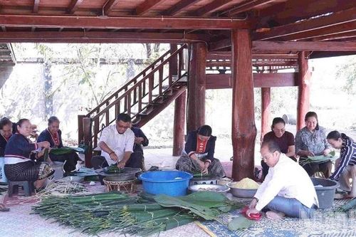 Nét Tết Việt trong gia đình người Lào