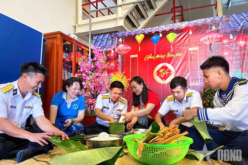 Những chiếc bánh chưng gói bằng ký ức