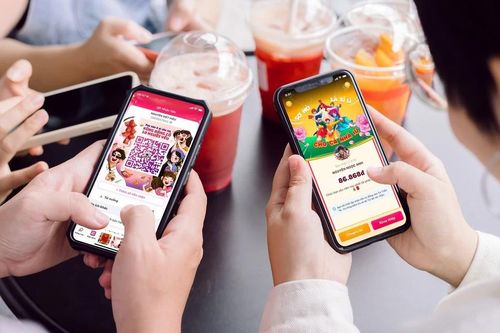 Lì xì online, ví điện tử lên ngôi: Tết không tiền mặt của người trẻ