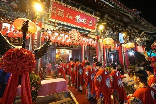 Hong Kong rộn ràng đón Tết Nguyên đán với nghi lễ và ước nguyện