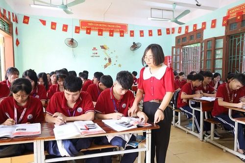Giáo dục vùng khó đổi mới từ chuyển động trong từng lớp học