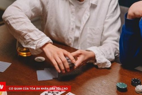 Đánh bài ăn tiền ngày Tết: Bao nhiêu thì có thể bị xử lý hình sự?