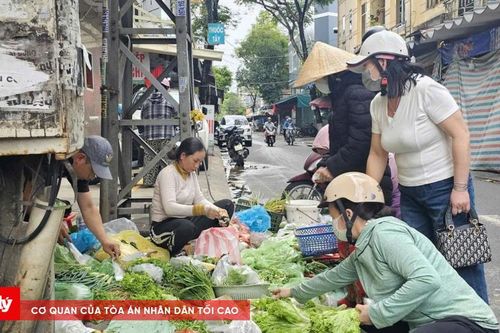 Giữ nếp Tết trong phiên chợ đầu năm