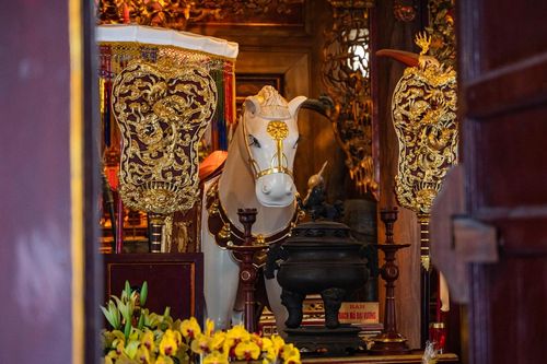 Ngôi đền nghìn năm tuổi thờ 'ngựa thần', nổi tiếng linh thiêng ở Hà Nội