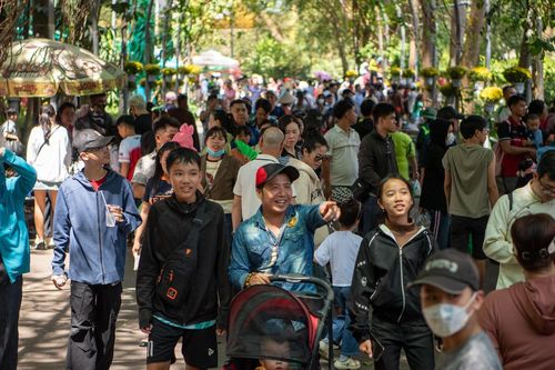 Chen chân du xuân tại Thảo Cầm Viên Sài Gòn