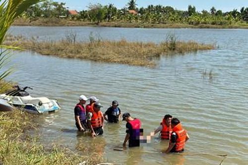Đau đớn 2 thanh niên đuối nước tử vong ngay trong ngày đầu năm mới