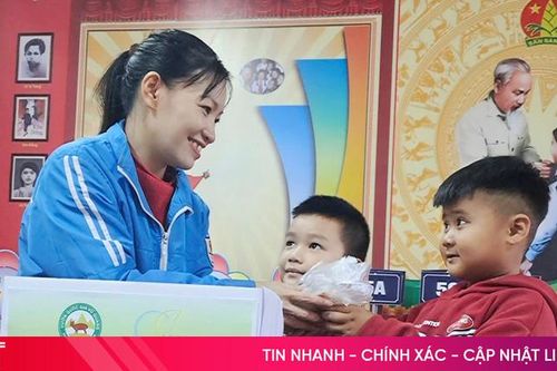 Mỗi 'bom hạt giống' nhỏ, trăm ngàn mầm xanh lớn