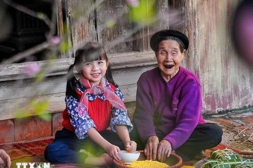 Phụ nữ và Tết 2026: Thay đổi vai trò và cách đón Xuân hiện đại