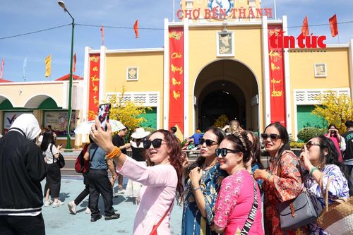 Các điểm tham quan ở TP Hồ Chí Minh hút khách vào dịp Tết