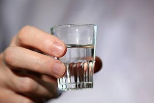 Sau chầu rượu ngày Tết, xuất hiện những dấu hiệu này: Đừng chần chừ, hãy đi viện ngay