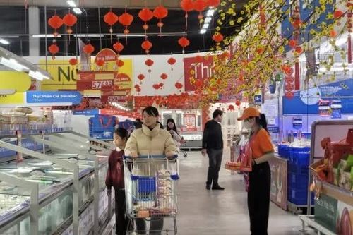 Nhiều siêu thị đồng loạt mở cửa từ mùng 2 Tết