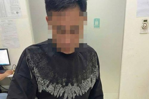 Đốt pháo hoa đêm giao thừa, một người đàn ông bị Công an lập hồ sơ xử lý: Đây là loại pháo hoa gì?