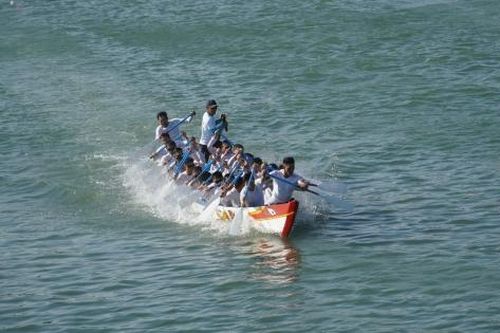 Lễ hội đua thuyền khuấy động phố biển Phan Thiết ngày đầu xuân