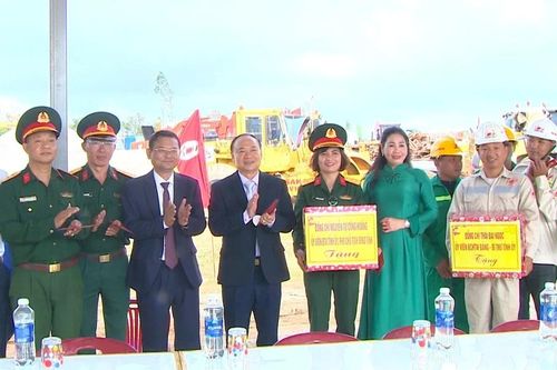Bí thư Tỉnh ủy Thái Đại Ngọc thăm, chúc Tết đầu Xuân Bính Ngọ 2026