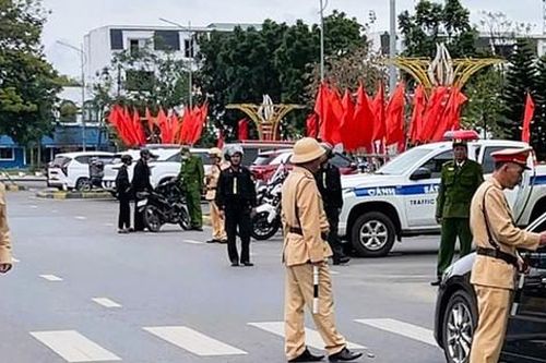 Nhiều lái xe vi phạm nồng độ cồn bị xử phạt trong ngày đầu năm mới