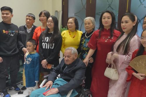 Mùng 2 Tết mẹ