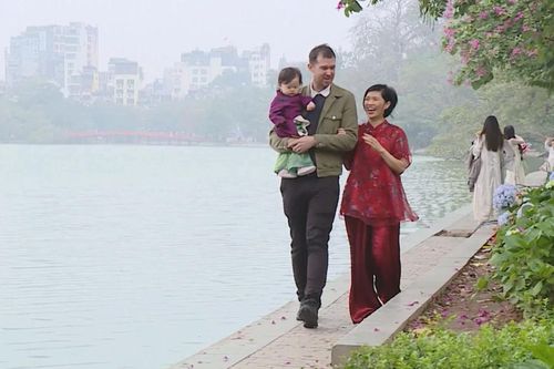 Tết cổ truyền trong mái ấm đa văn hóa