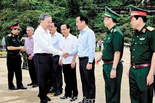 Ðột phá chiến lược hướng đến phát triển bền vững