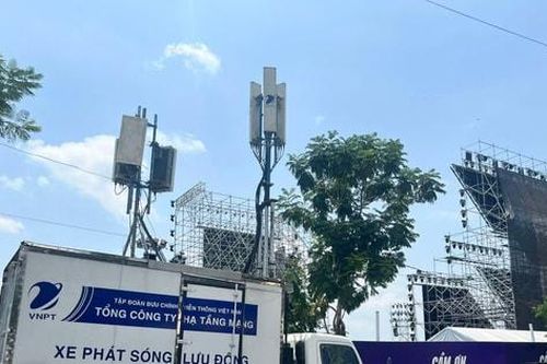Thời điểm Giao thừa, lưu lượng thoại và data chiếm 82% dung lượng hệ thống
